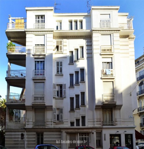 Les Anémones