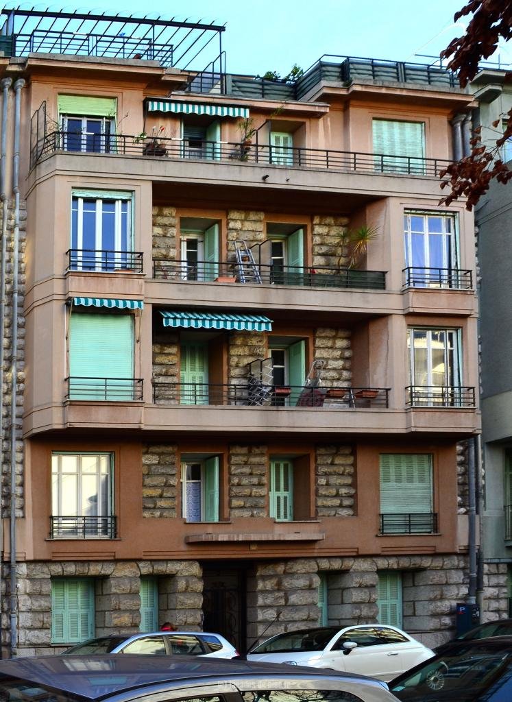 33, rue Paul Déroulède